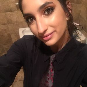 Meet your Posher, Tarin